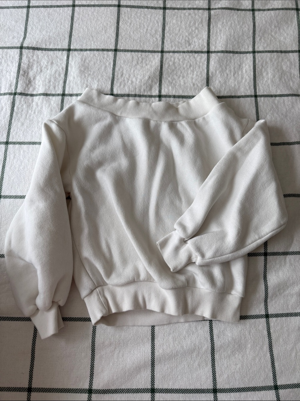 Women's Off-Shoulder Crewneck Sweater - White